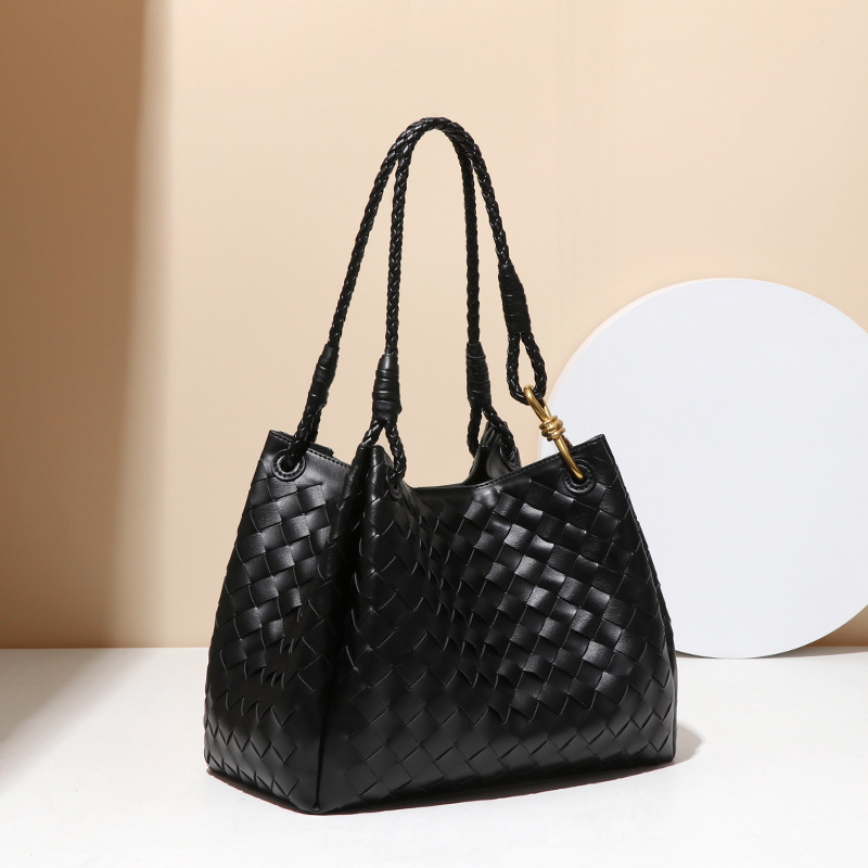 Shu Qi's woven parachute with large capacity for commuting, hand-held tote , open top drawstring, mom, child, mother_voghion.com