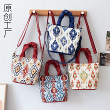 原创工厂 新疆民族风艾德莱斯花纹布包手提袋手拎文创纪念品小包