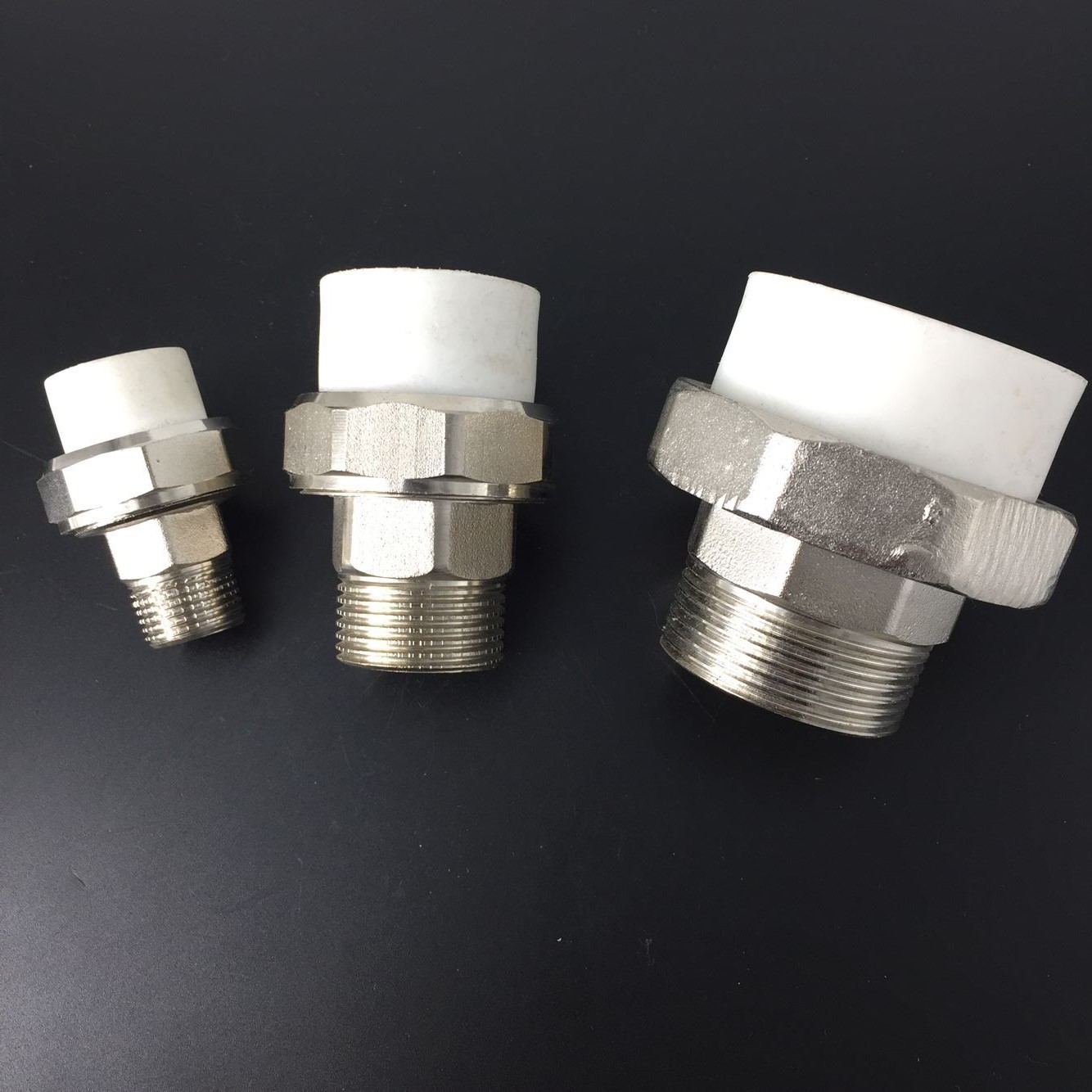 现货批发 铁配件 滚花活接  外丝活接 内丝活接  红冲铁活接