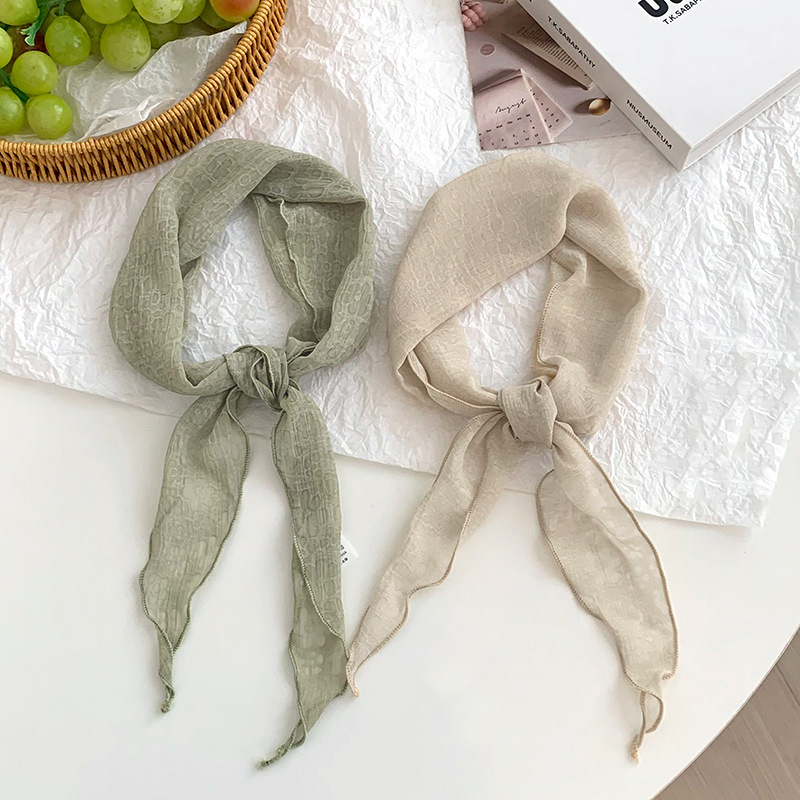 Bufanda de seda de alta calidad nueva bufanda pequeña lisa bufanda fina de todo fósforo literaria bufanda en la cabeza multiusos cinturón de la bufanda en forma de diamante