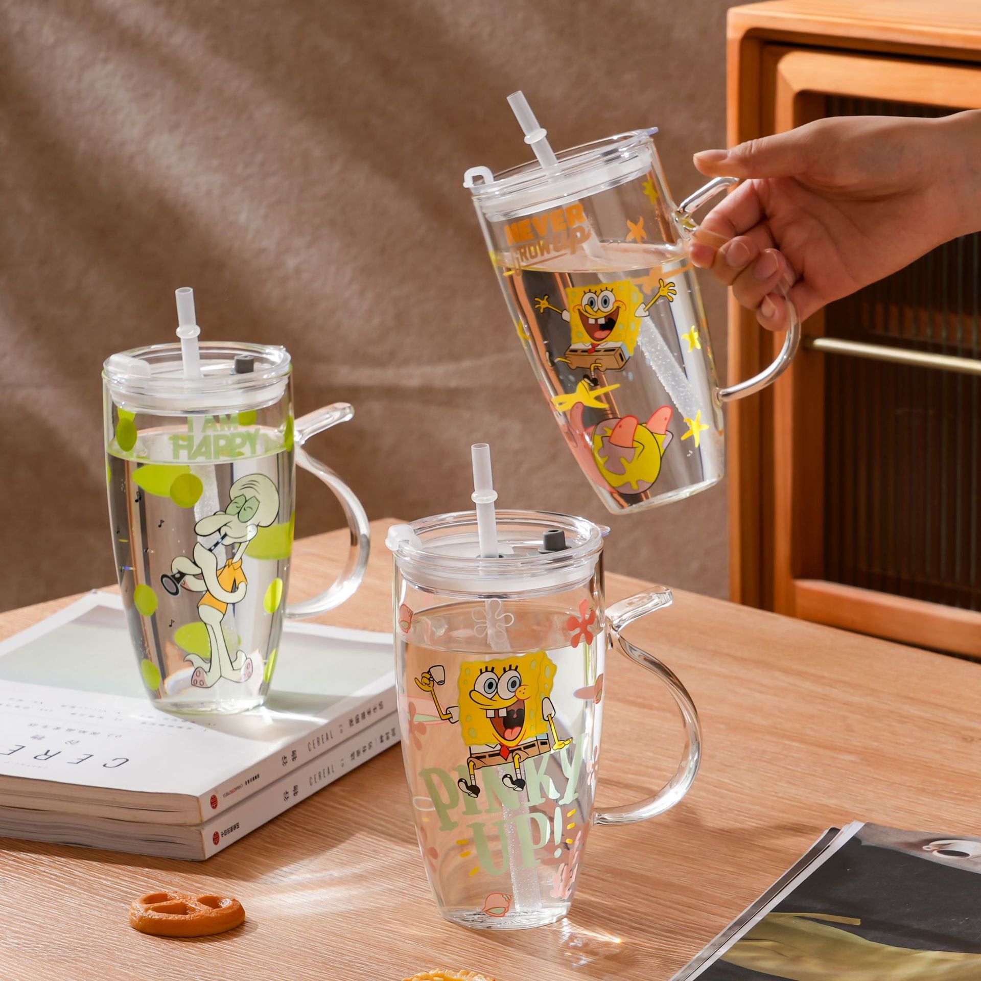 Auténtico autorizado SpongeBob de gran capacidad de vidrio de dibujos animados taza de agua de paja de alto valor de regalo de taza de marca
