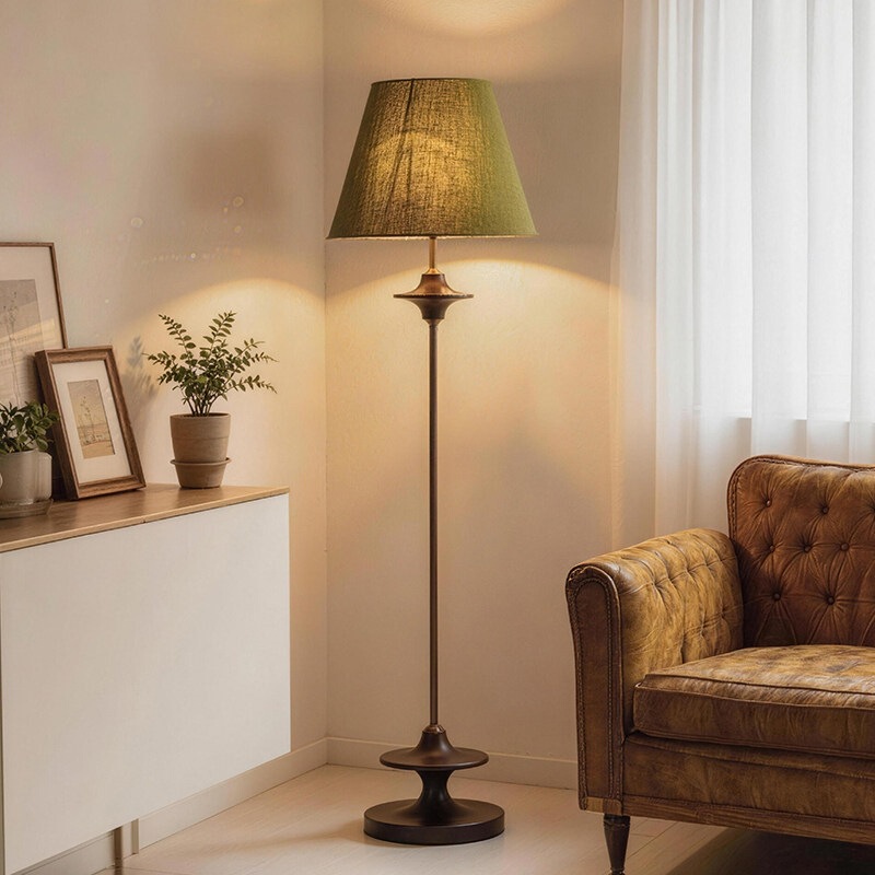 American-Style Retro Floor Lamp for the Living Room Next to the Sofa, Creative Vintage-Style Bedroom Bedside Decorative Ambient Standing Lamp American-Style Retro Floor Lamp for the Living Room Next to the Sofa, Creative Vintage-Style Bedroom Bedside Decorative Ambient Standing Lamp