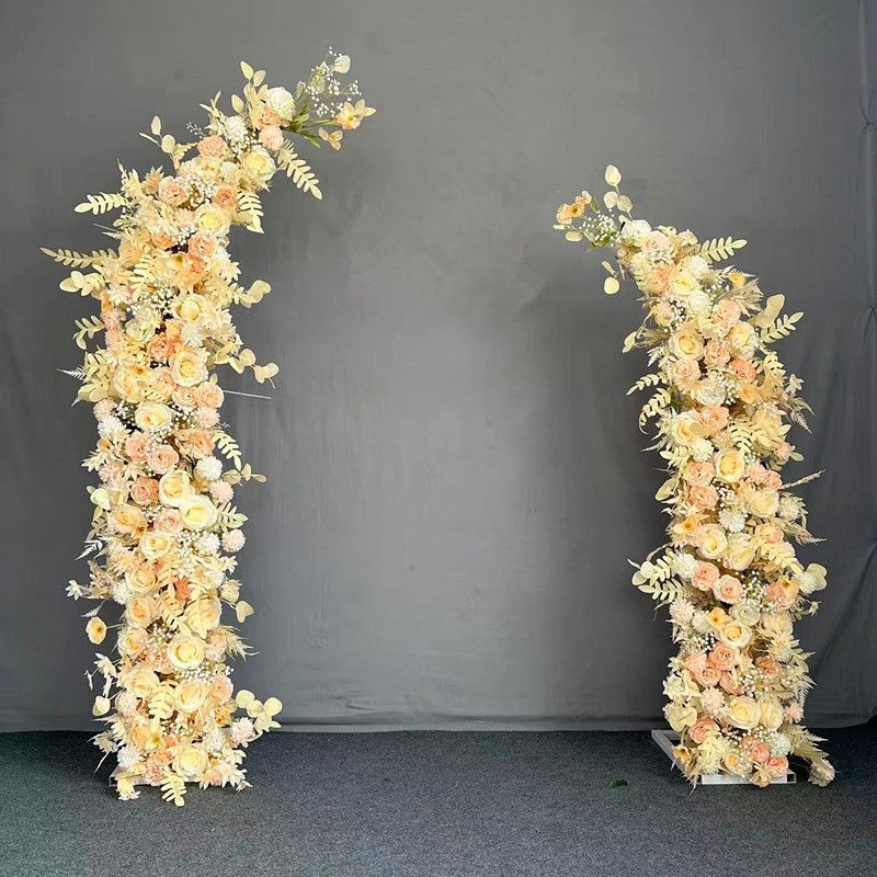 結婚式の道具鉄芸アーチの花棚牛の角の門の象牙の門の芝生の結婚式の羊の角の門の屋外は藤の棚に登ります。|undefined