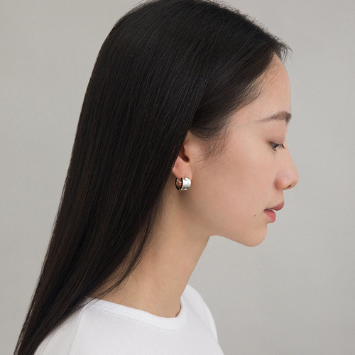  New Unique Design Pure Silver Earrings for Both Men and Women: Hoops, Studs, and Clings - Simple, Fashionable, and Trendy Decorative Earrings