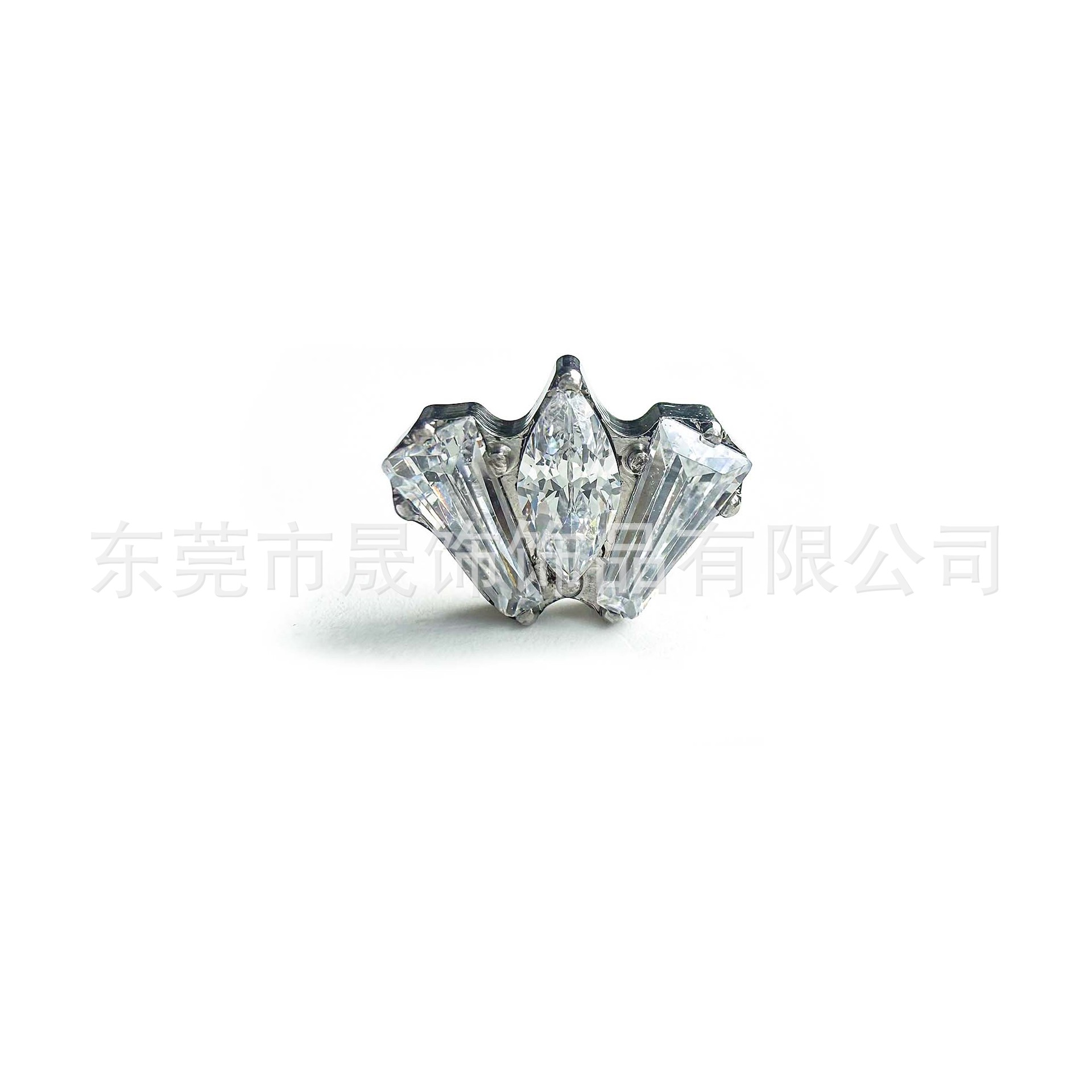 G23 Implant Grade Titanium Ear Stud 梯 Cubic Zirconia Internal Thread Helix Cartilage Stud Labret Stud Titanium Jewelry 头厂家