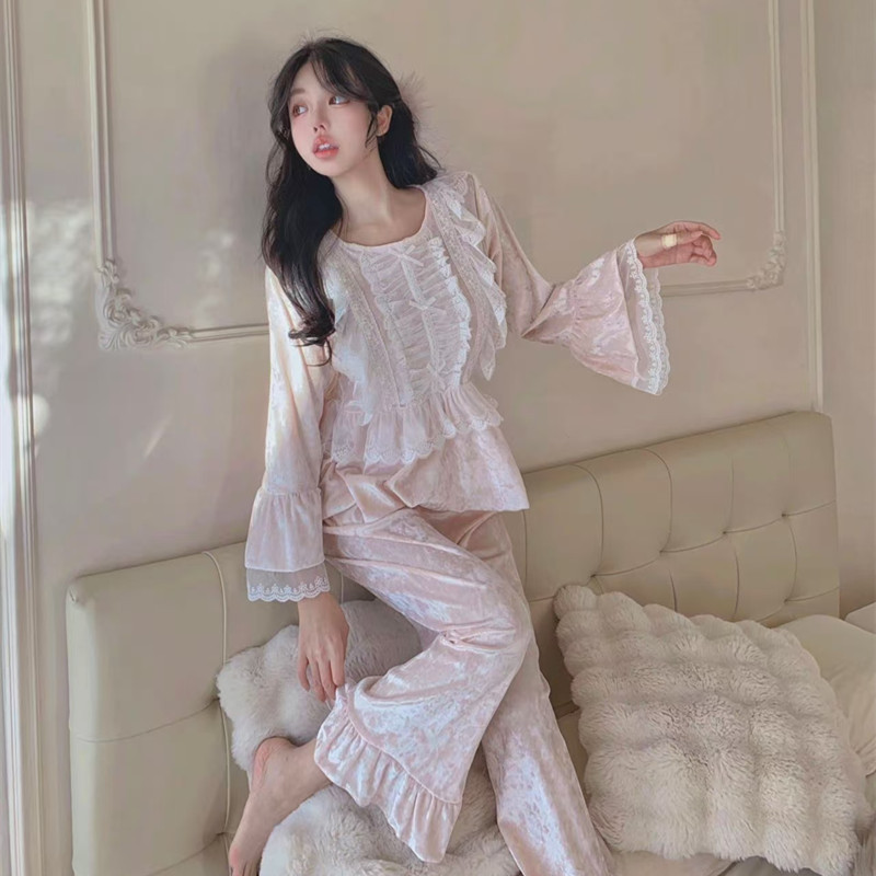 봄과 가을 황금 벨벳 얇은 소녀 공주 스타일 파자마 여성 긴 소매 프랑스 코트 스타일 달콤한 레이스 홈 옷