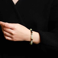 �����������Ȼ�������ຣ���S�����໨���϶����ִ���Ů������C