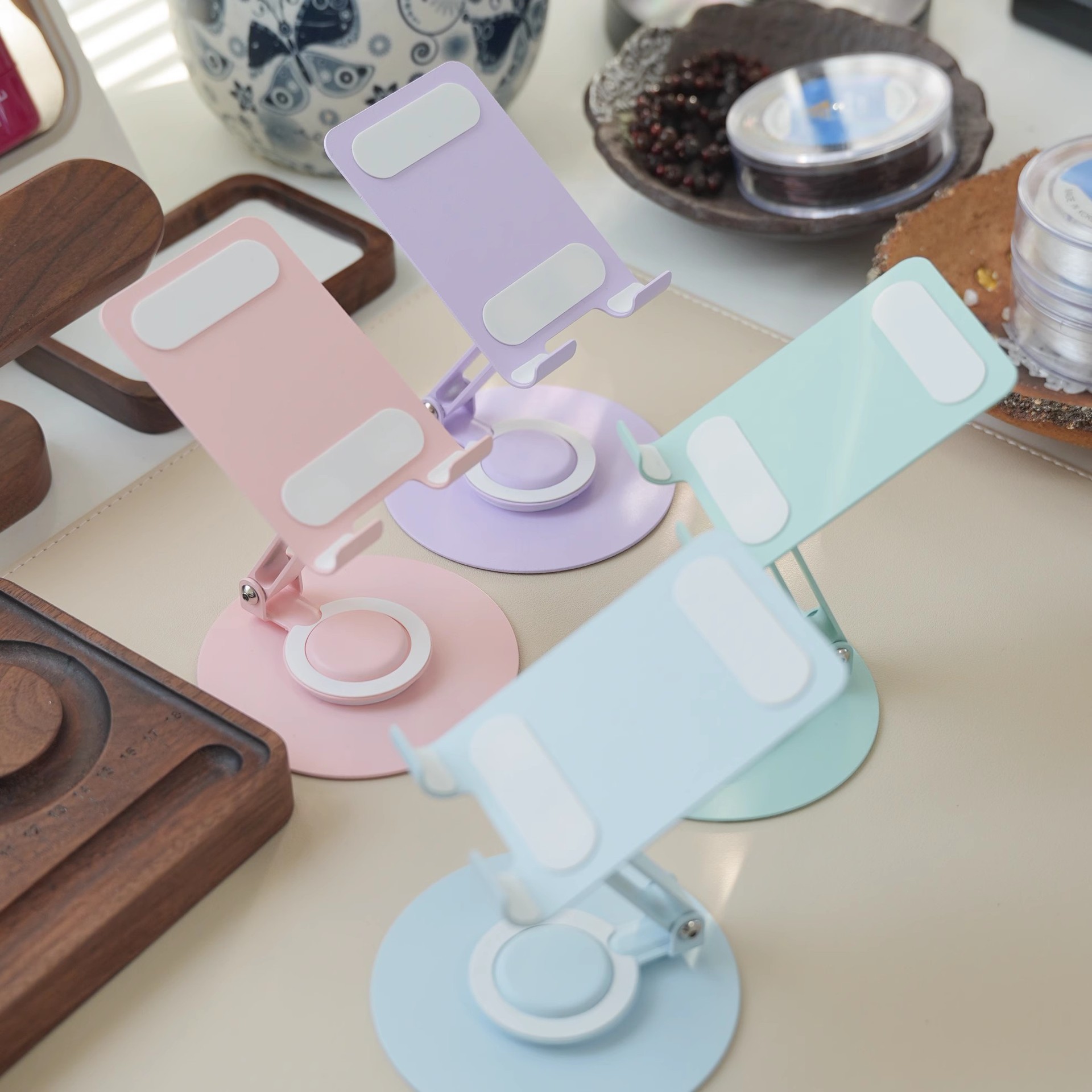 Metal Color Mobile Phone Desktop Bracket Rotary Folding Live Drama Dopamine Series Style High Color Value Bracket