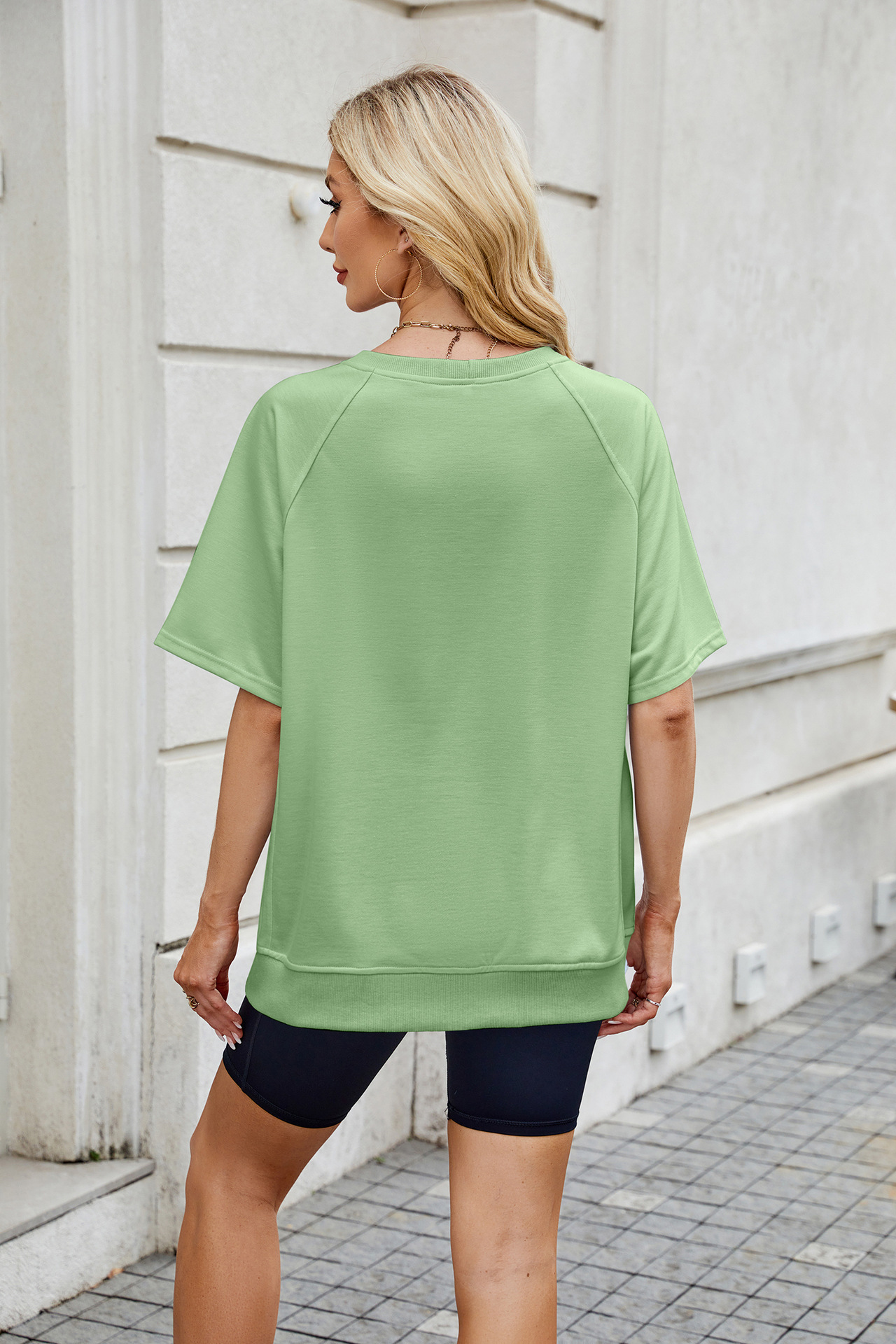 281g Weight Half Sleeve Sleeve Length Pullovers Placket Type Regular Sleeve Sleeve Type Rayon, Polyester Fabric Type Regular Top Length T-shirt Tops Type Casual, Daily Occasion Round Neck Neckline Loose Fit Type Solid Color Pattern Summer, Spring Season Women's Gender Basic Style Wholesale Women's Basic Solid Color Half Sleeve T-Shirts 20