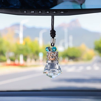Car perfume pendant car aromatherapy Car hanging - diamond-pendant-empty-bottle