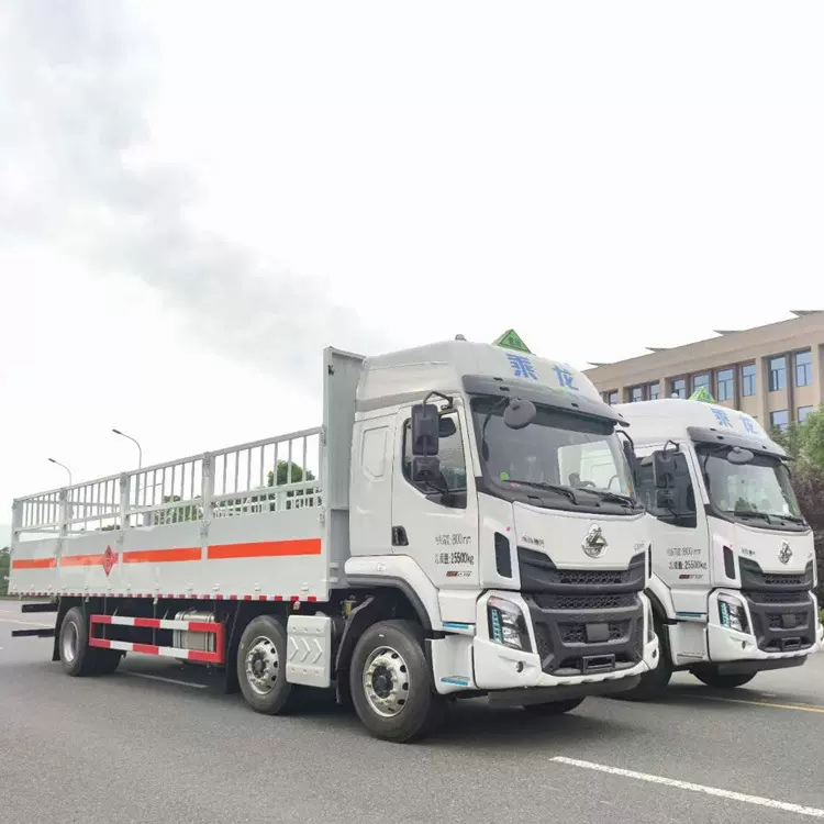 江淮9米6危险品厢式车1到9类危险品运输车厂家直供