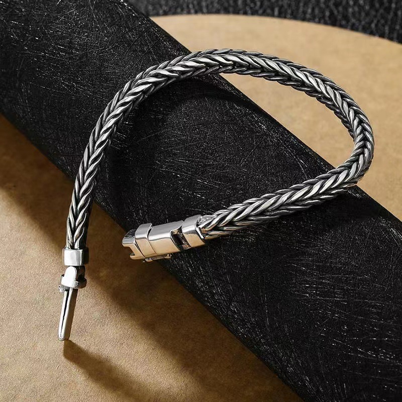 Retro Style Light Luxury Latch Keel Trendy Men's Personality Simple Student Men's and Women's Versatile Bracelets Men's High-End Electroplating