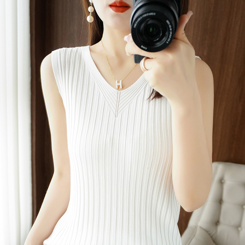 Summer New Style Knitted Women's Camisole V-Neck Vest Sleeveless Knit Top Thin Ice Silk Base Shirt