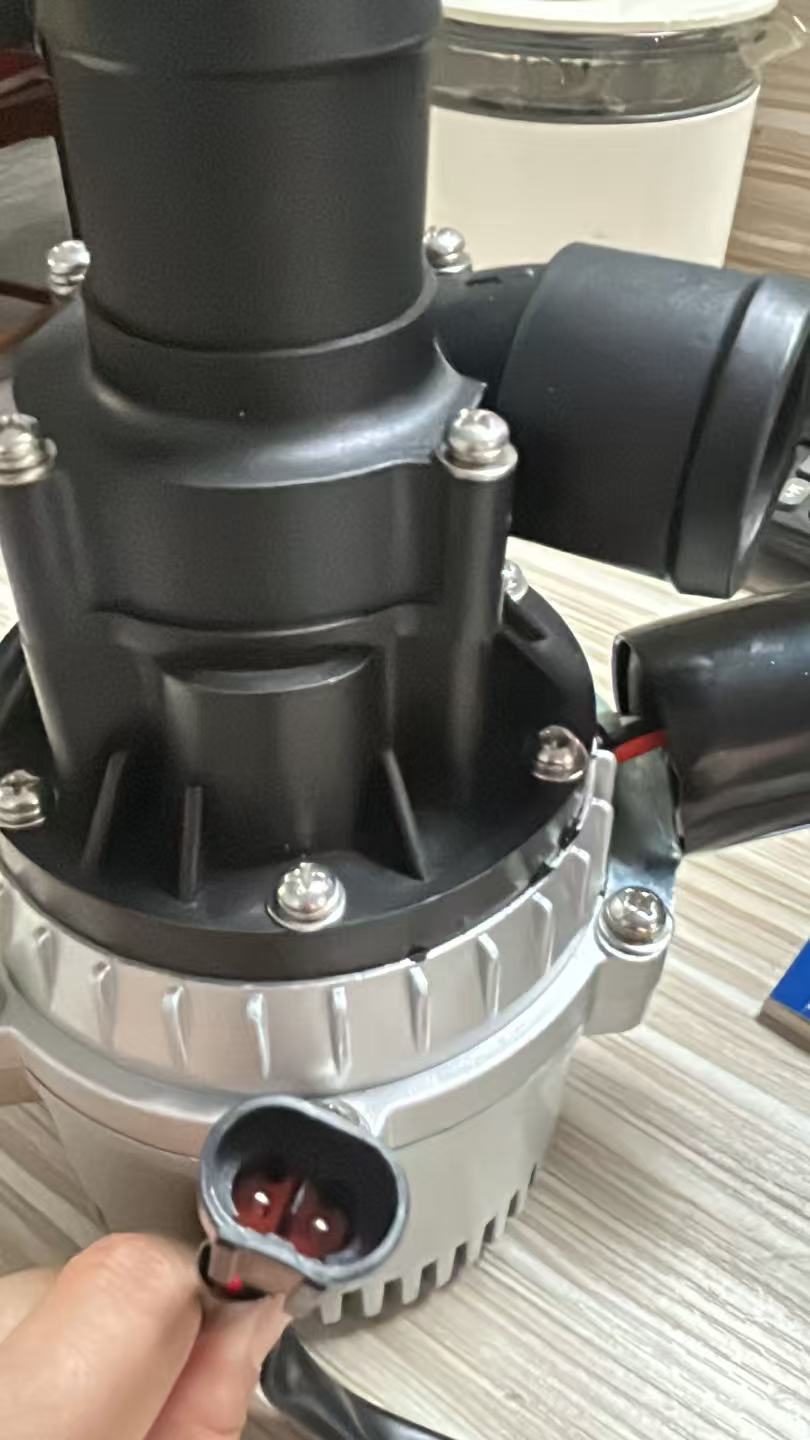Suitable for brushless water pumps of Yutong, Jin'an Kai and other buses and passenger vehicles, Yutong bus water pump 702b water pump