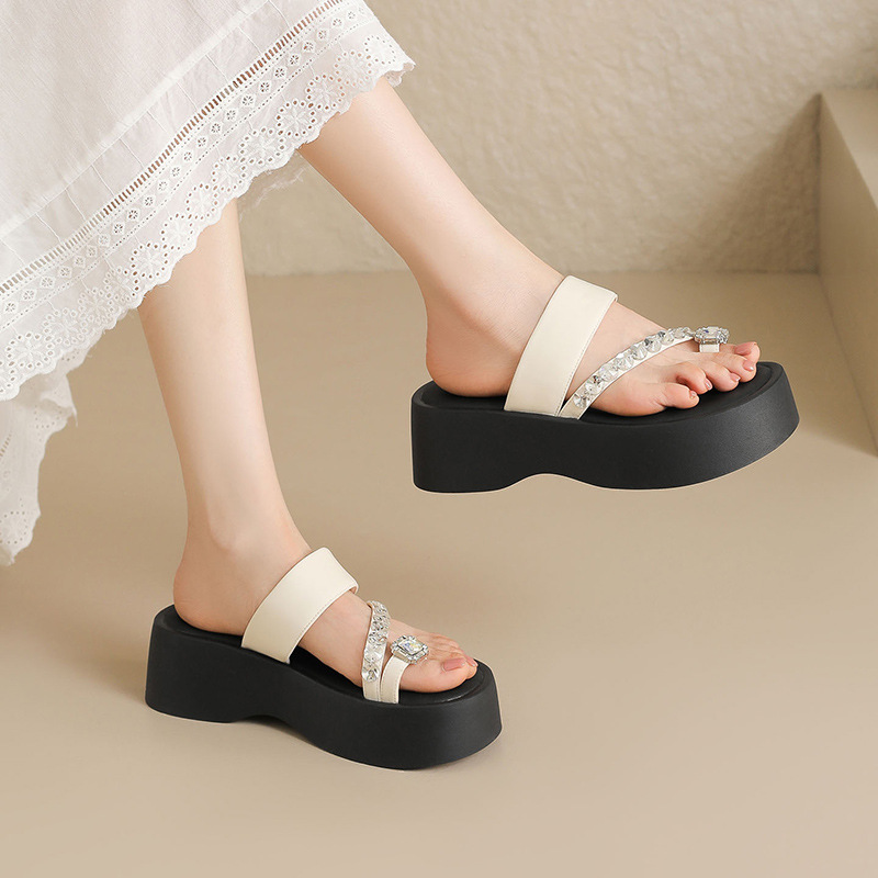 Sandal nữ đế dày tăng chiều cao đính đá lấp lánh phong cách Hàn Quốc — KN333 Đen
