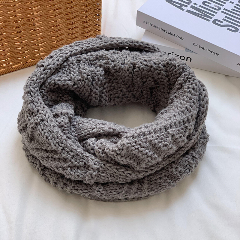 Bufanda otoño e invierno versátil 2025 versión coreana nueva lana unisex bufanda de lana tejida cubre cuello fabricante al por mayor.