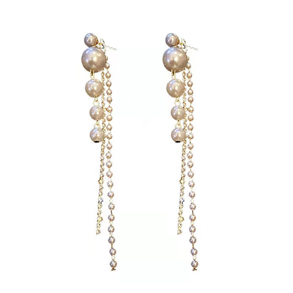 Asymmetrical elegant universal earrings pearl
