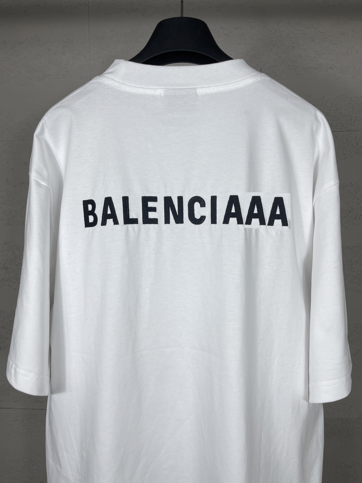 Camiseta de Algodón con Bordado Clásico de Letras de París al Frente y Atrás, Corte Holgado Unisex para Hombre y Mujer