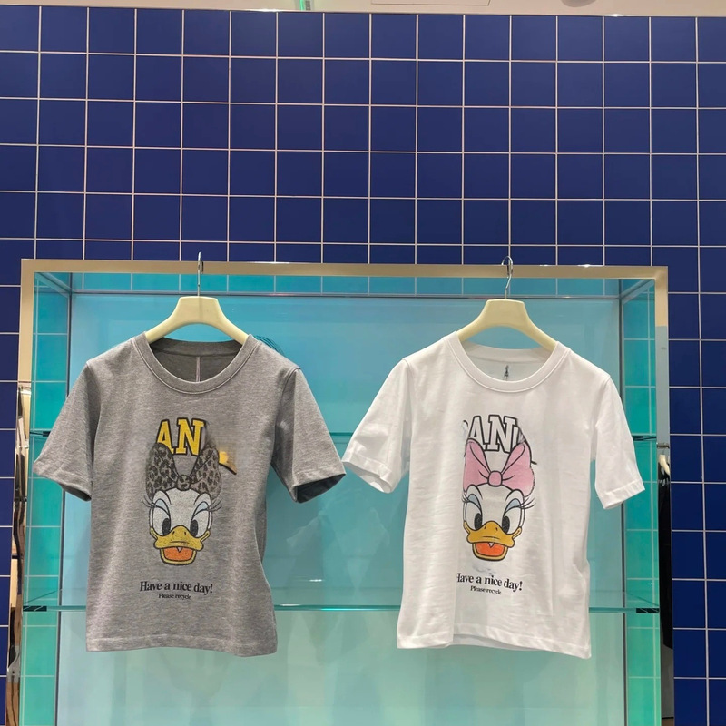 2026 Early Spring New Niche Designer Donald Duck Letter Print Round Neck Pure Cotton Slim Fit Short-Sleeved T-Shirt for Women 2026 Early Spring New Niche Designer Donald Duck Letter Print Round Neck Pure Cotton Slim Fit Short-Sleeved T-Shirt for Women