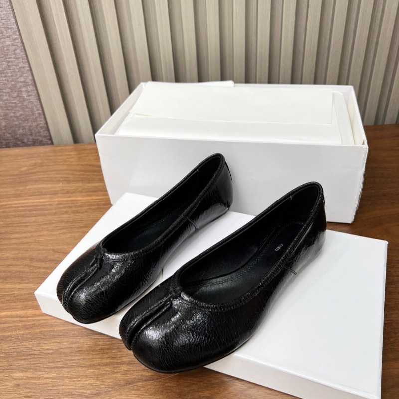 Flat black burst pattern without wrinkles