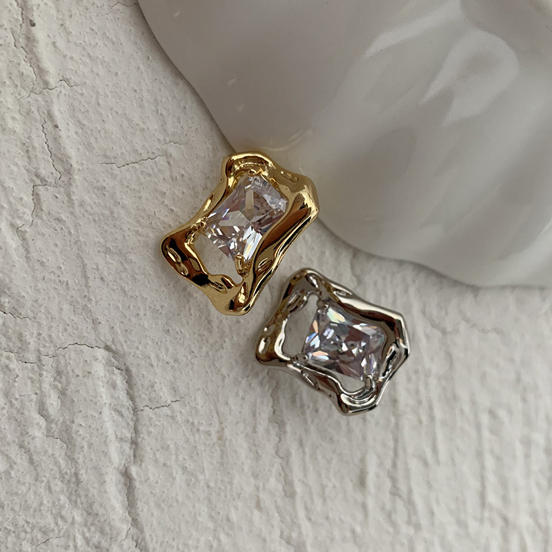 Ear Studs Classification 1 Pair Quantity Holiday, Shopping Occasion Brass Material 1 Pair Retro Geometric Plating Inlay Brass Zircon Gold Plated Ear Studs