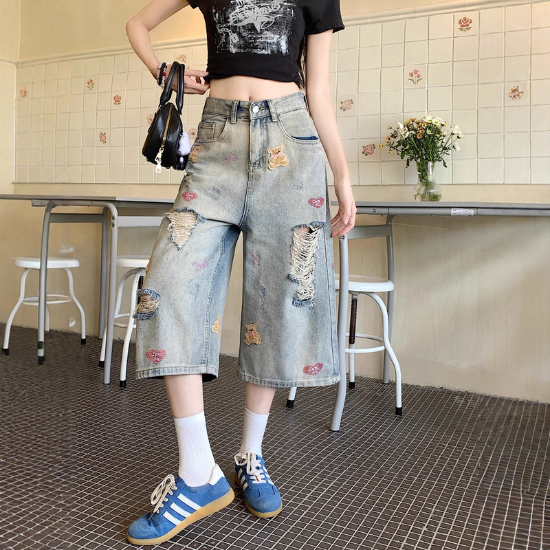 Plus Size Petite Ripped Jeans for Women, Summer New Hip-Hop Bear Embroidery Loose Super Popular Cropped Pants