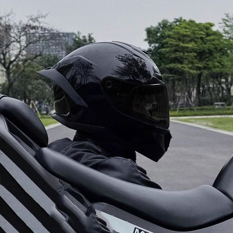 Motorcycle Full-Face Helmet for Men, 3C Certified, Racing Style, All-Season Universal, Personalized Motorcycle Riding Full-Cover Warm Helmet for Women