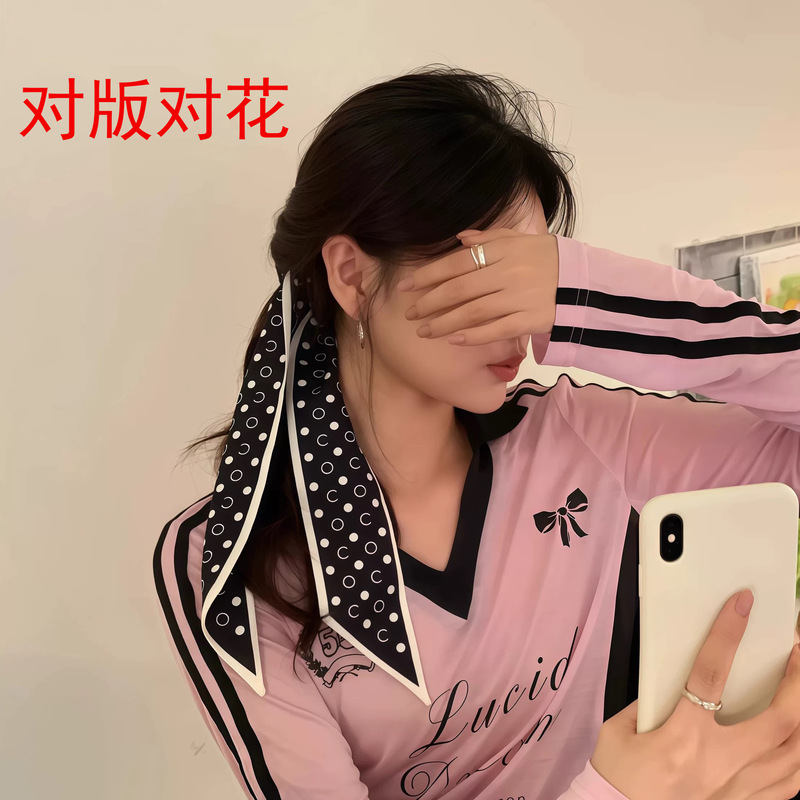 春と秋の多用途のシルクスカーフ、多用途のバッグ、ファッショナブルなビッグブランドのリボンヘッドバンド、女性用の1:1クラシックロバ老眼リボン|undefined