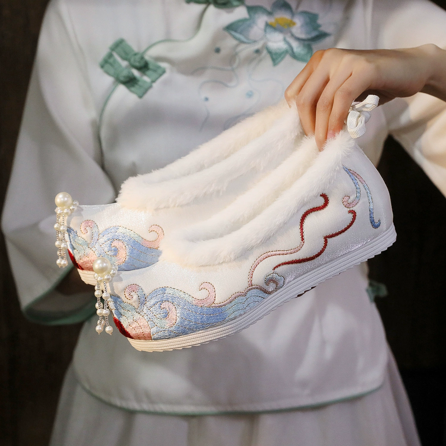 [Bo Lan] новая обувь ханьфу для студенток в старинном стиле, Женская подходящая ханьфу, обувь в старинном стиле, увеличивающая внутренний рост, элемент ханьца