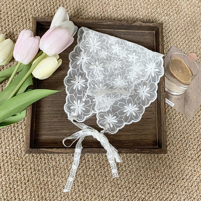 Pañuelo de seda de encaje de alta calidad verano nuevo estilo súper hada flor triángulo bufanda bufanda bufanda femenina pañuelo cinturón para el cabello atado cabello