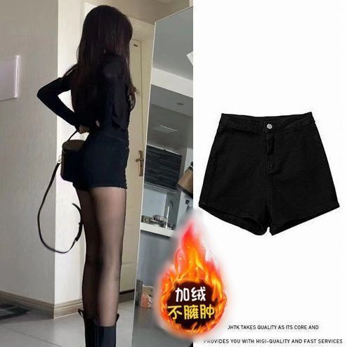 Autumn and Winter Outer Wear Black Shorts for Women 2025 New High-Waist Slimming Look with Boots American Sexy A-Line Stretch Hot Pants