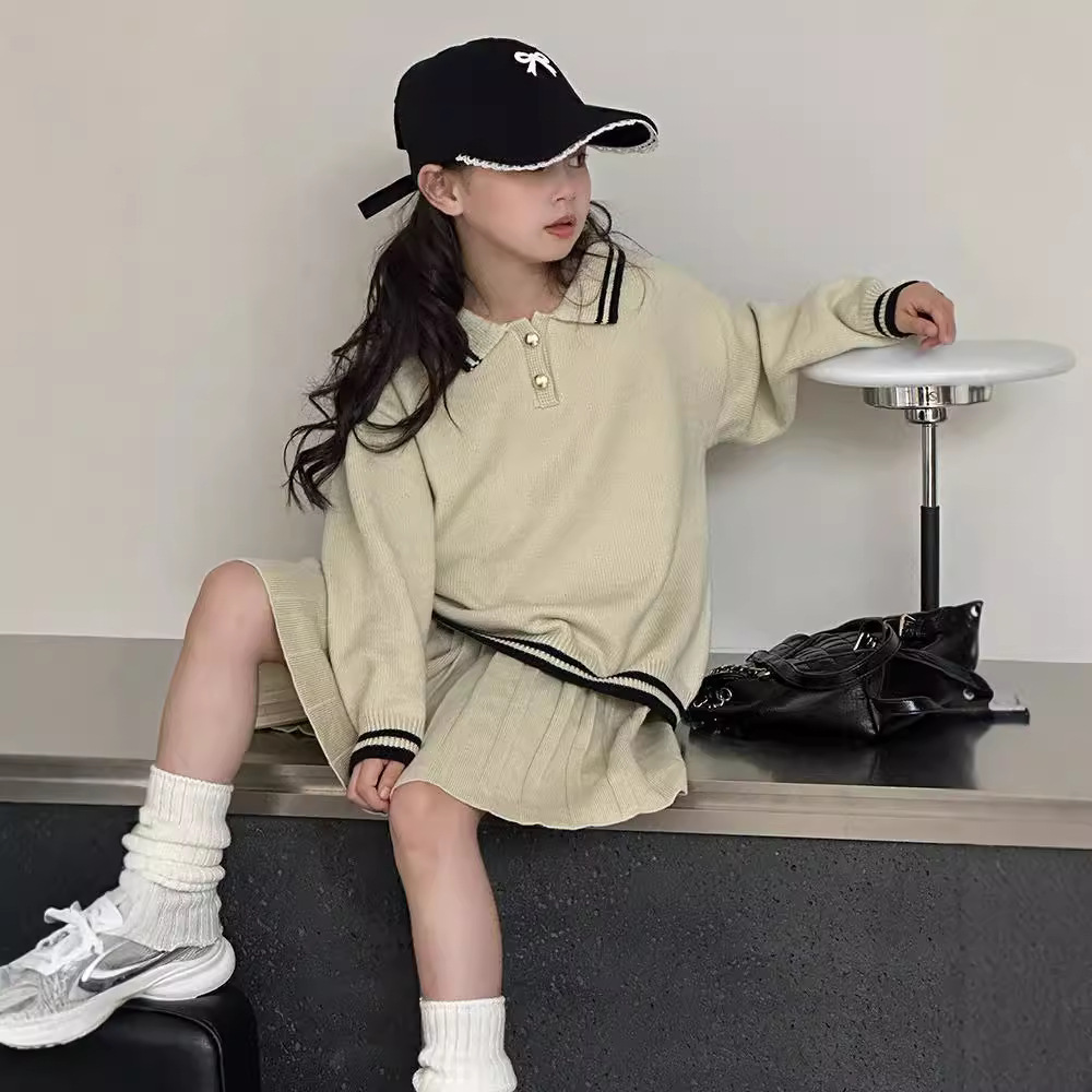 소녀 스웨터 봄과 가을 2024 새로운 어린이 대학 스타일 폴로 칼라 니트 탑 어린이 스커트 투피스 세트