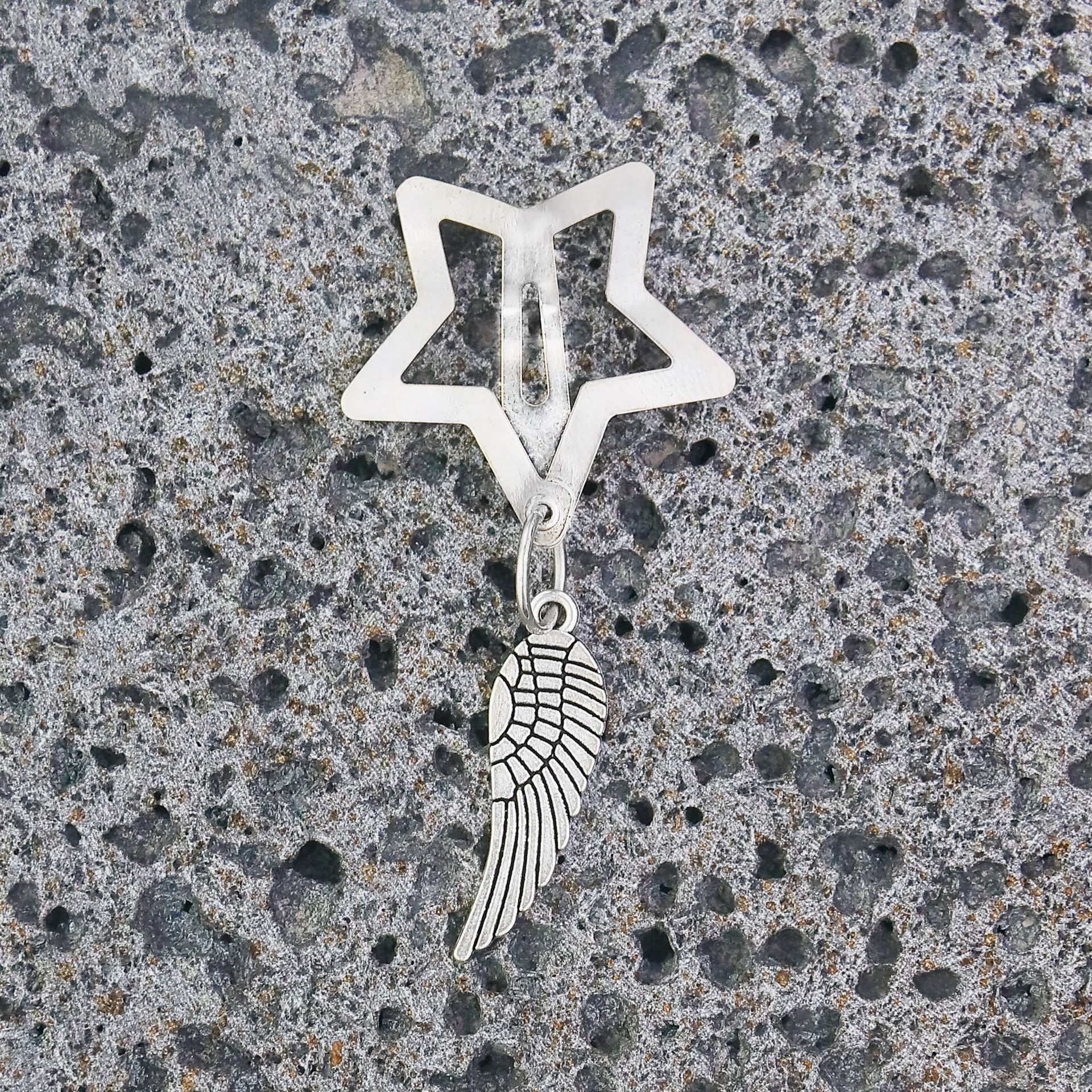 10g Weight Charm Hair Clips Hair Accessories Type 1 Piece Quantity Holiday, Street Occasion Iron Material Animal, Star, Life Tree Pattern All Seasons Season Women's Gender IG Style, Cute Style IG Style Cute Women's Animal Star Life Tree Iron Charm Hair Clips 25