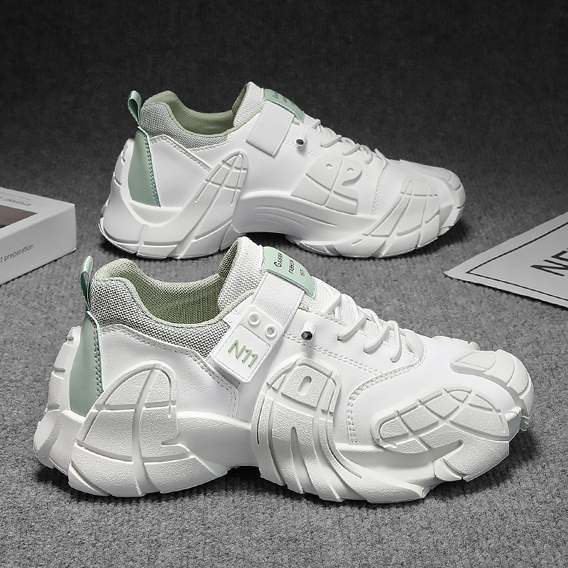 2025 otoño nuevos zapatos de skate casuales deportivos con suela gruesa zapatos de estilo de cuero de Hong Kong zapatos de pan de tamaño grande zapatos Gump zapatos para hombres