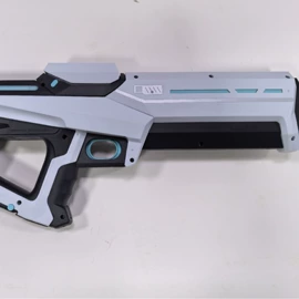 连衣裙;手机数据线;戏水玩具