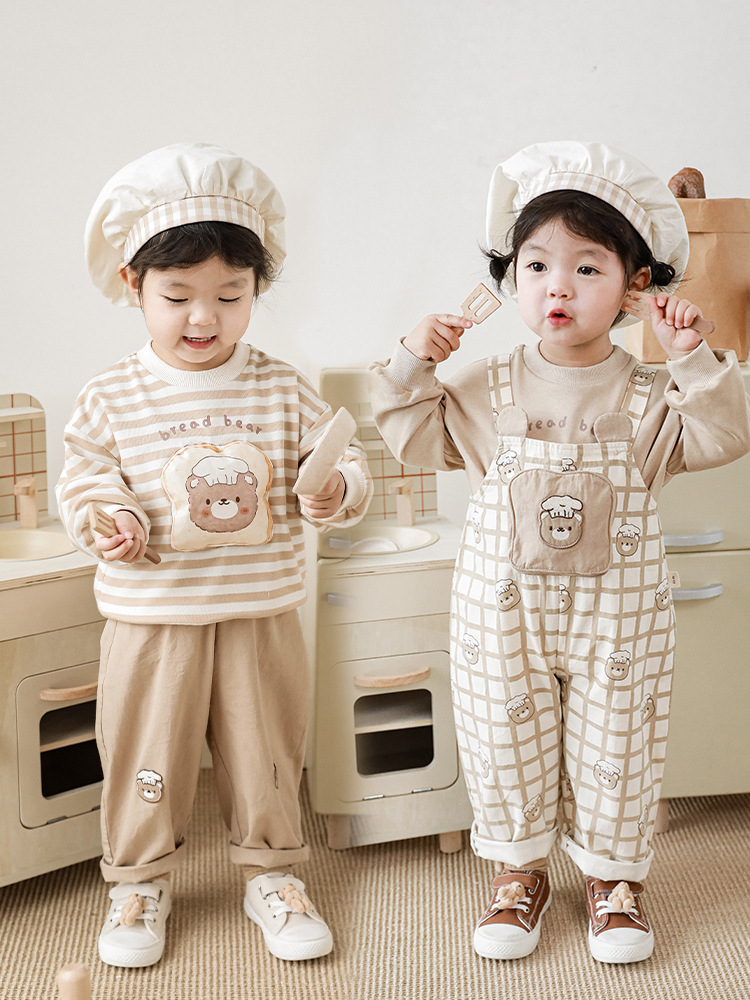 Qiu Duo Meng Children's Bread Bear Overalls Baby Cartoon Sweater Set 2025 Spring and Autumn Girls Casual Pants