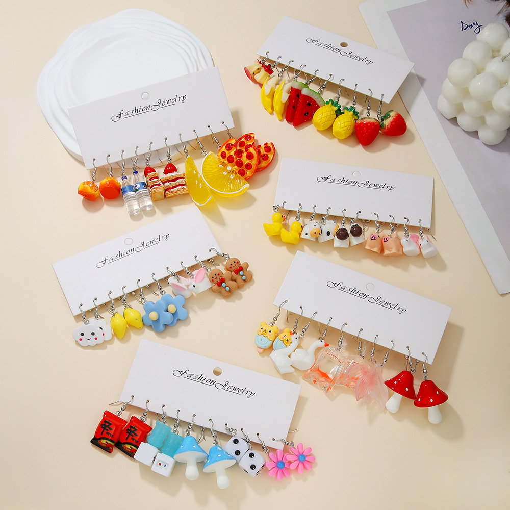 Combinación de pendientes de acrílico de resina de venta caliente de Amazon transfronterizo verano diversión fruta animal pequeño 5 pares de pendientes