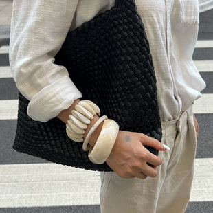 �W���羳�Ʒ ��ˇ�L�͹ůB�����Ώ������C С���y���ЈA���֭hŮ
