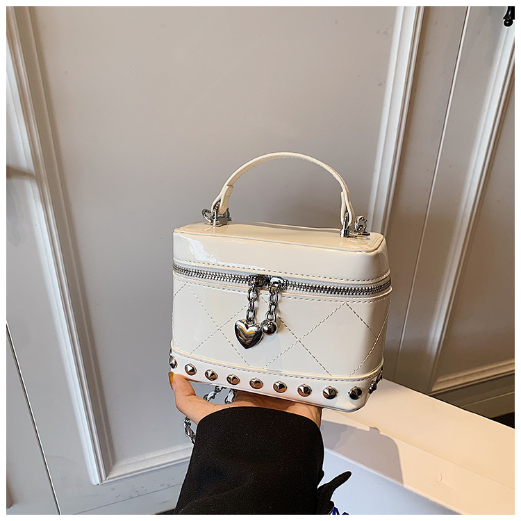Korean style fashionable handbag for women 2025 summer new style small square bag, simple embroidered thread chain single-shoulder crossbody bag undefined
