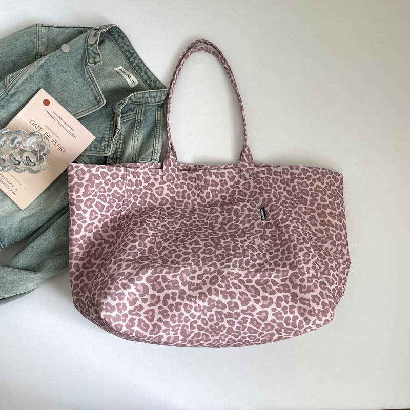 Pink leopard pattern without pendant