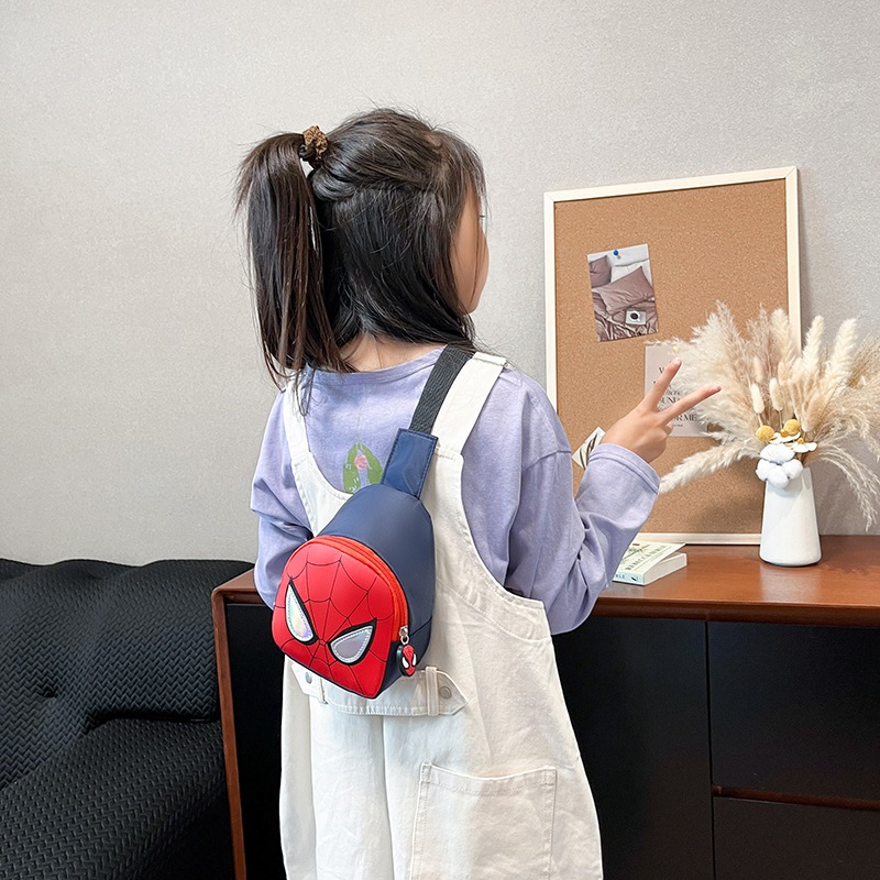 Cartoon Anime Bolso de pecho para niños y niñas Araña fresca de moda Bolso de mensajero para niños guapos Viajes al aire libre Monedero para niños