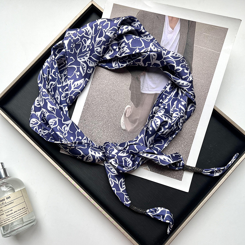 Porcelana azul y blanca