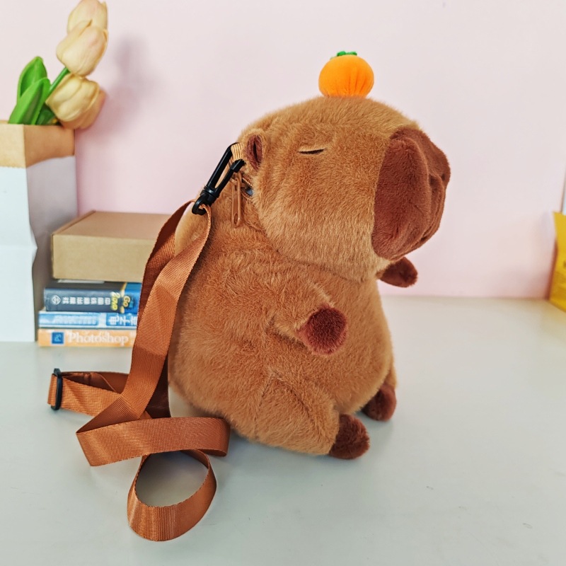 Cute Kapibala felpa muñeca celebridad de Internet mochila para niños muñeca linda suave bolso de mensajero de un solo hombro de dibujos animados