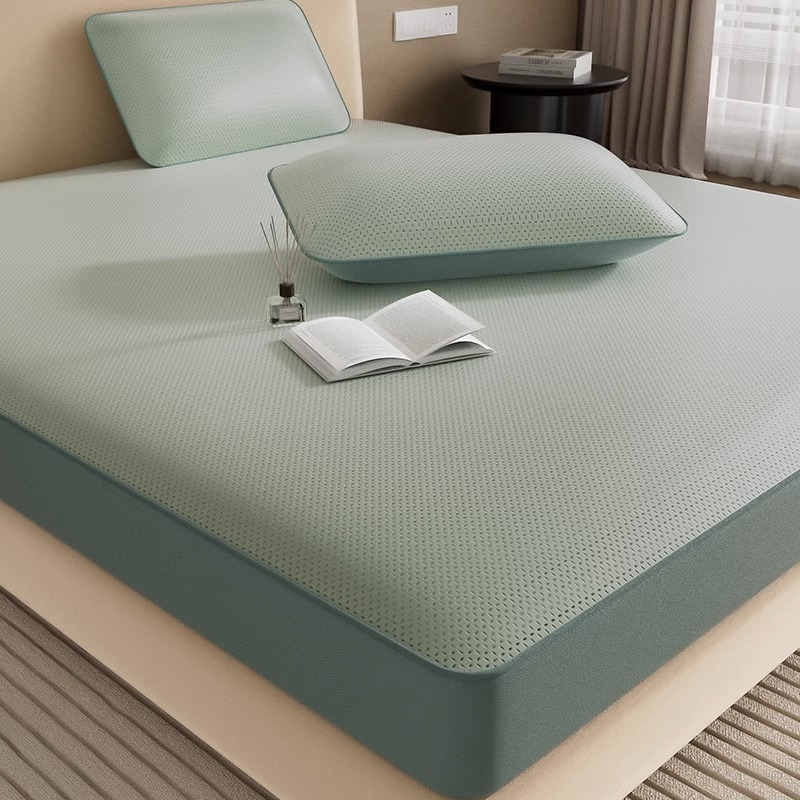 Sombrilla de cama de seda helada Juego de tres piezas 2025 nueva funda de cama de verano cubierta protectora de colchón ropa de cama antideslizante de dormitorio