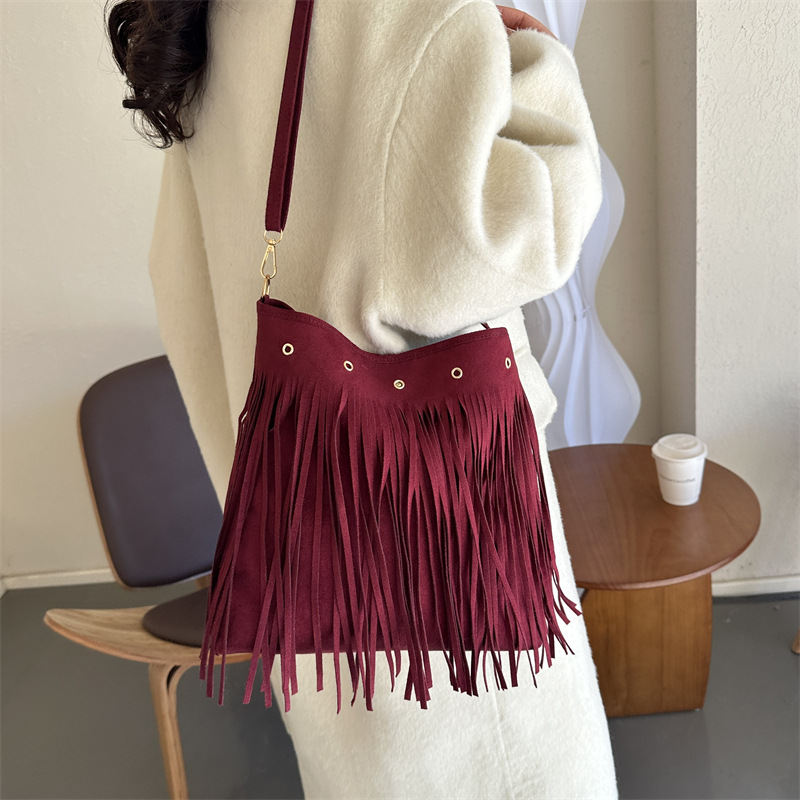 Bohemian Women's Shoulder Bag With Tassels Large Capacity Style_voghion.com