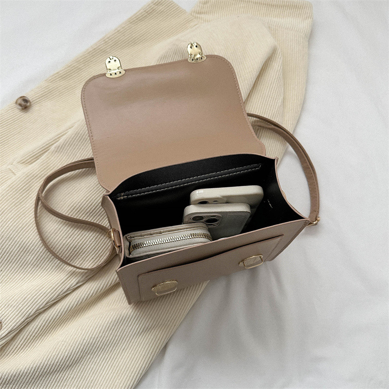 Venta al por mayor 2023 nueva versión coreana de celebridades de Internet ins bolso de mensajero de un solo hombro de alta gama bolso de moda de estilo de alto valor