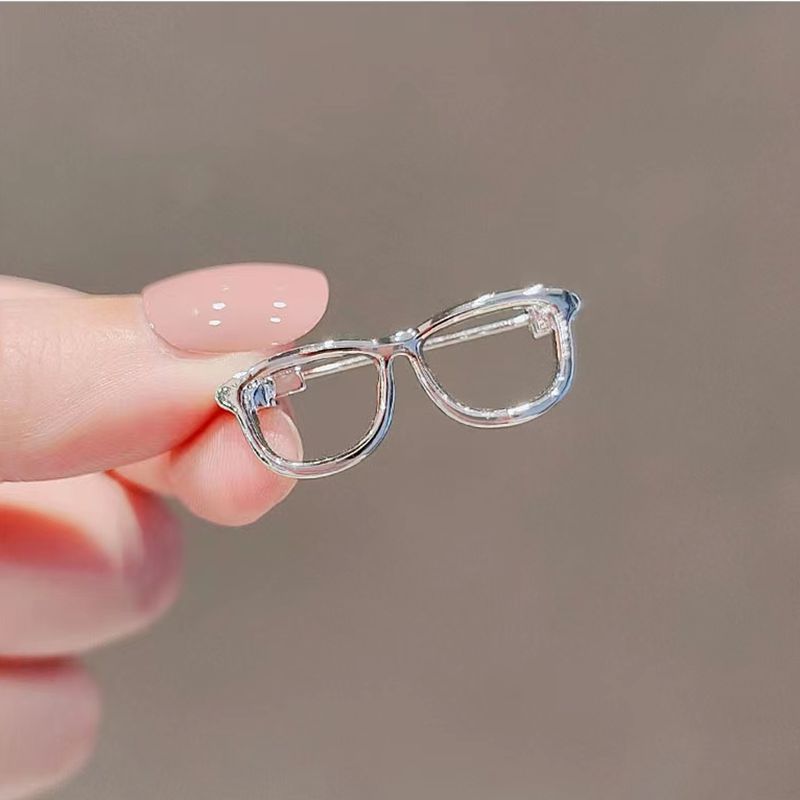 Simple Style Glasses Metal Plating Women's Brooches display picture 7