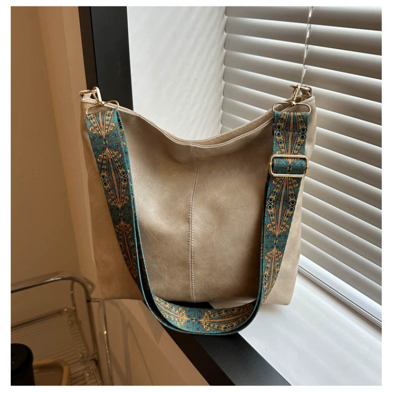 One-Shoulder Bag, Summer Fashion Spacious Shoulder Bag, Faux Leather, Adjustable Strap