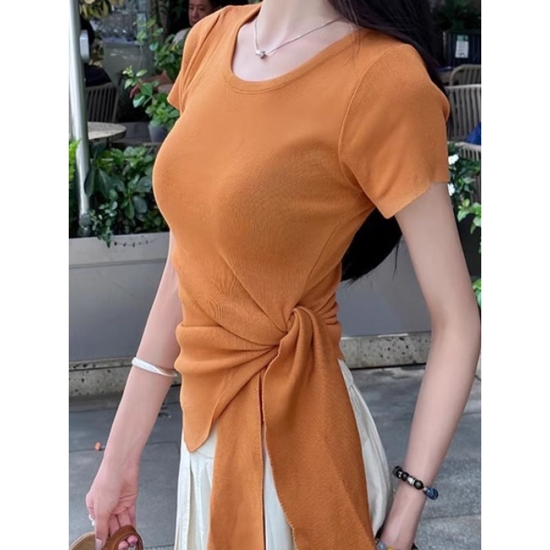 Áo thun nữ tay ngắn dệt kim ôm dáng phối dây buộc — Màu đen