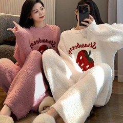 草莓半边绒睡衣女2025秋冬款宽松加绒保暖甜美可爱风家居服两件套